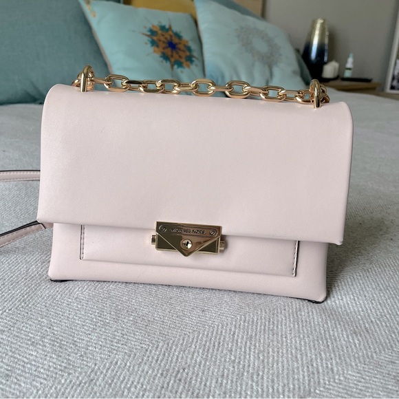 Michael Kors Handbags - MK Baby Pink and Gold Crossbody